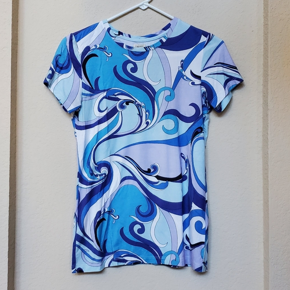 L'AGENCE Blue and White Swirl Short Sleeve Tee